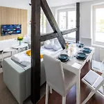 アパート Schlosskoenig - Modernes & Zentrales Mit Balkon Und Arbeitsplatz *