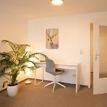 アパート Schlosskoenig - Modernes & Zentrales Mit Balkon Und Arbeitsplatz