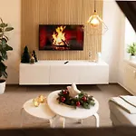 Schlosskönig - Modernes&zentrales Mit Balkon Und Arbeitsplatz Apartment *