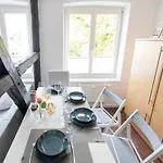 Schlosskoenig - Modernes & Zentrales Mit Balkon Und Arbeitsplatz *