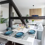Schlosskoenig - Modernes & Zentrales Mit Balkon Und Arbeitsplatz アパート