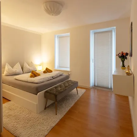 Schlosskoenig - Modernes & Zentrales Mit Balkon Und Arbeitsplatz Schwerin (Mecklenburg-Vorpommern)