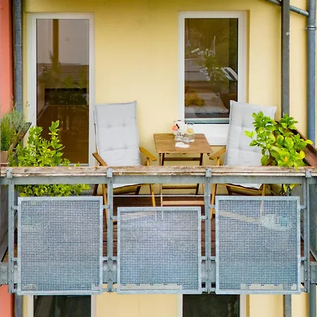 Schlosskoenig - Modernes & Zentrales Mit Balkon Und Arbeitsplatz アパート