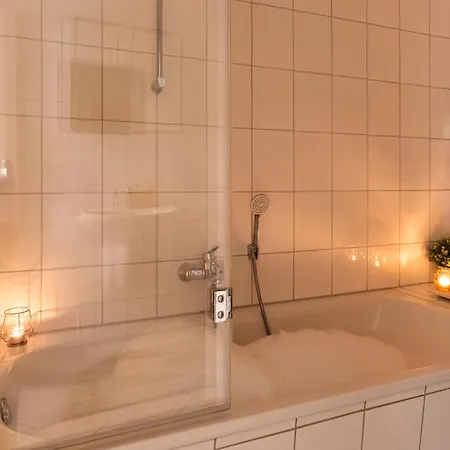 Apartamento Schlosskoenig - Modernes & Zentrales Mit Balkon Und Arbeitsplatz Schwerin (Mecklenburg-Vorpommern)