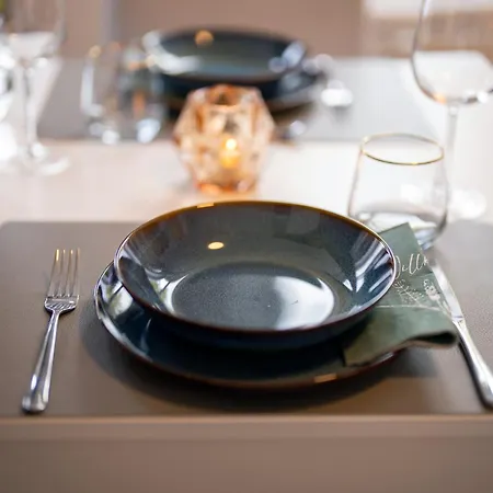 Apartamento Schlosskoenig - Modernes & Zentrales Mit Balkon Und Arbeitsplatz Schwerin (Mecklenburg-Vorpommern)