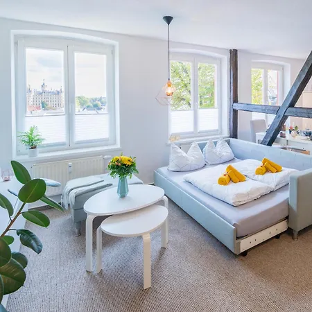 Apartment Schlosskönig - Modernes&zentrales Mit Balkon Und Arbeitsplatz Schwerin (Mecklenburg-Vorpommern)