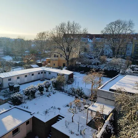 Schlosskoenig - Modernes & Zentrales Mit Balkon Und Arbeitsplatz * シュヴェリーン