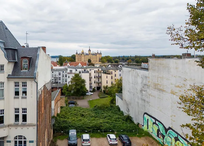 Schlosskoenig - Modernes & Zentrales Mit Balkon Und Arbeitsplatz