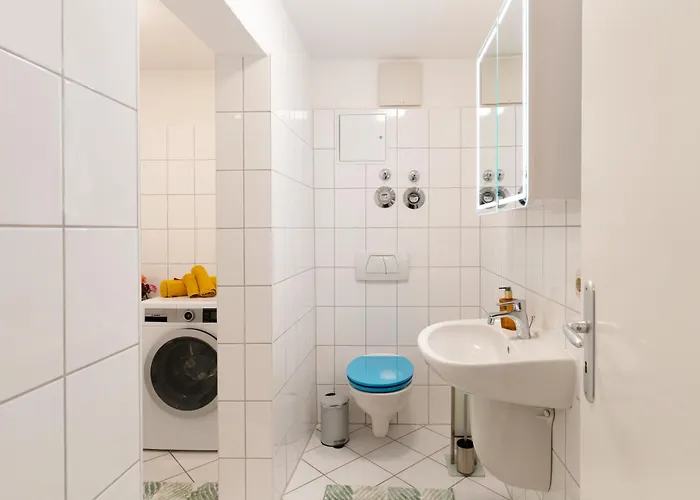 Schlosskoenig - Modernes & Zentrales Mit Balkon Und Arbeitsplatz 公寓 什未林