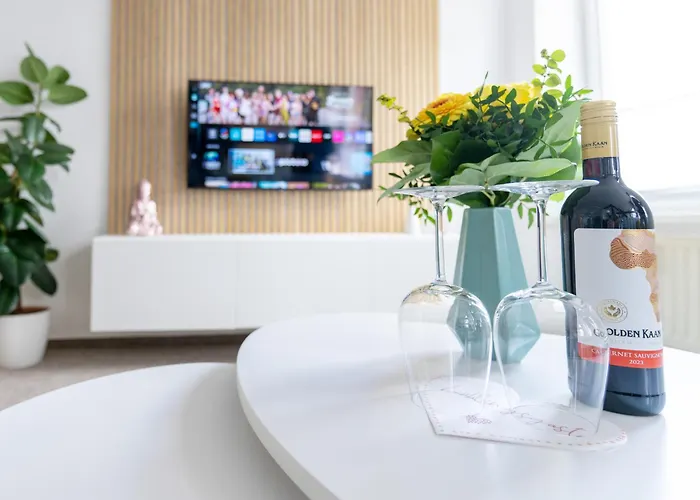 Schlosskoenig - Modernes & Zentrales Mit Balkon Und Arbeitsplatz 公寓