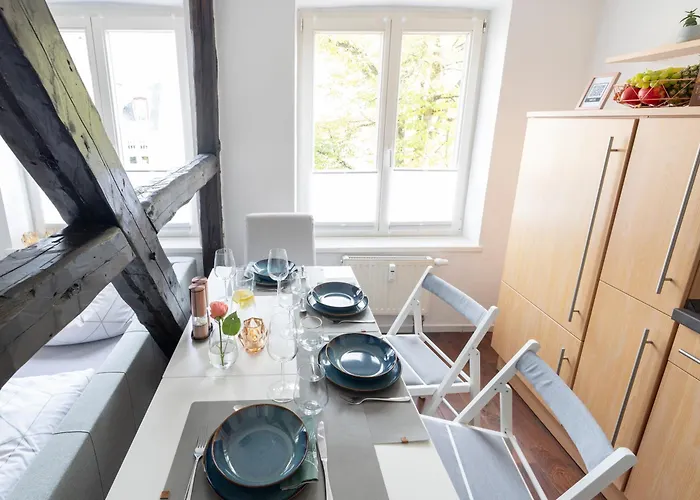 Schlosskoenig - Modernes & Zentrales Mit Balkon Und Arbeitsplatz *