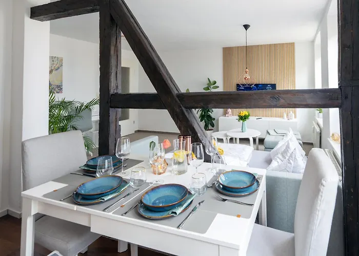 Schlosskoenig - Modernes & Zentrales Mit Balkon Und Arbeitsplatz 公寓