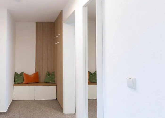 公寓 Schlosskoenig - Modernes & Zentrales Mit Balkon Und Arbeitsplatz *