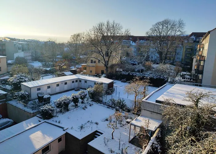 Schlosskoenig - Modernes & Zentrales Mit Balkon Und Arbeitsplatz * 什未林