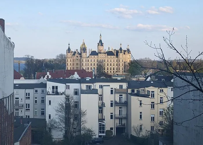 Schlosskoenig - Modernes & Zentrales Mit Balkon Und Arbeitsplatz *